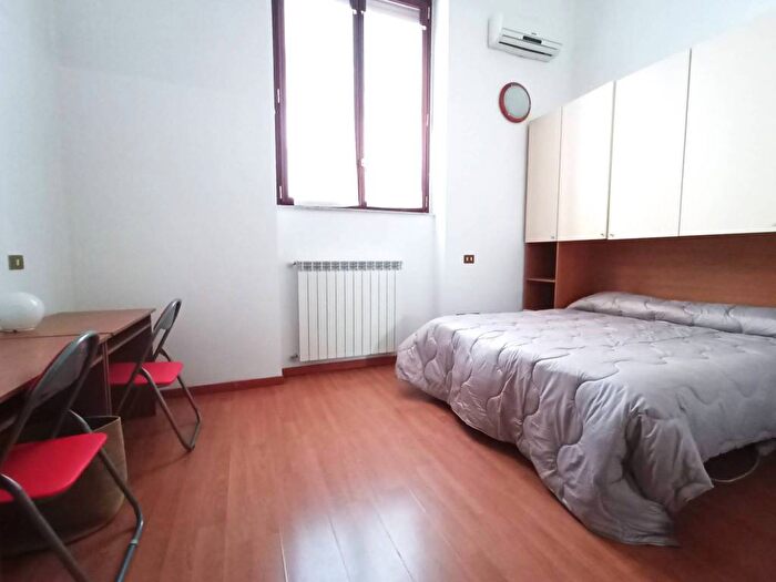 Appartamento trilocale in affitto in Via Carlo Torre, Navigli Darsena, Milano
