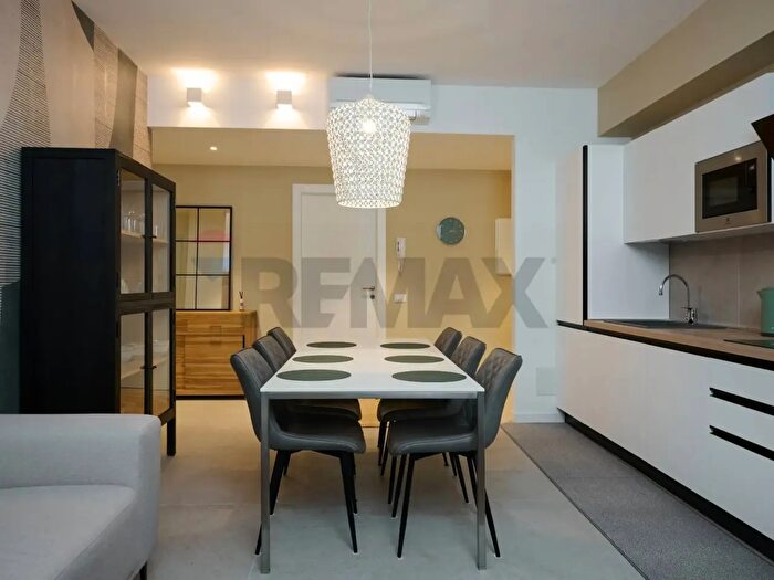 Appartamento con 7 locali in vendita in Treviso