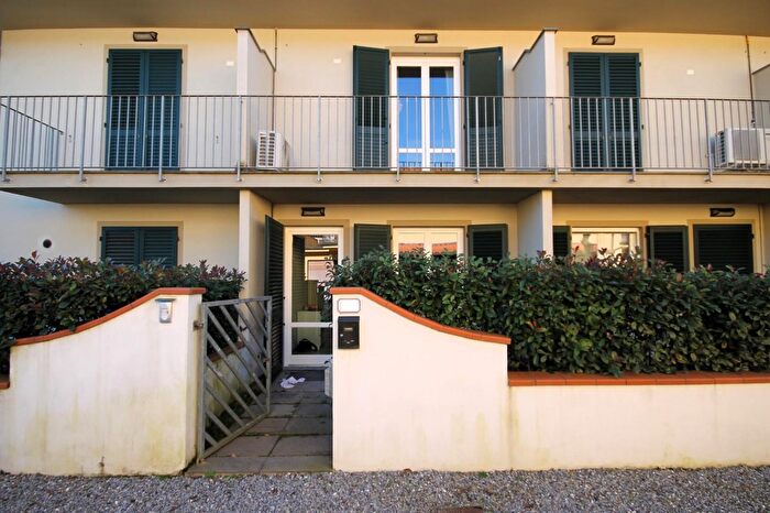 Casa quadrilocale in vendita in Parco della Rimembranza, Lucca