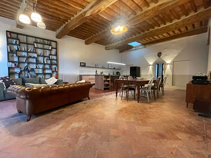 Appartamento con 7 locali in vendita in Via Gracco del Secco, Colle Di Val D'Elsa