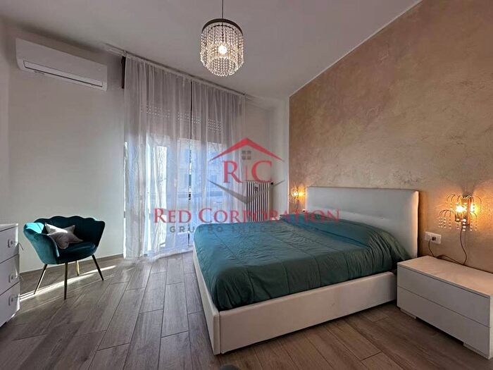 Appartamento trilocale in affitto in Via Del Portone, Centro Storico, Reggio Emilia