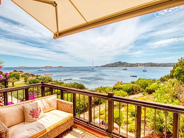 Appartamento trilocale in affitto in Via Cala Romantica, Porto Cervo, Arzachena