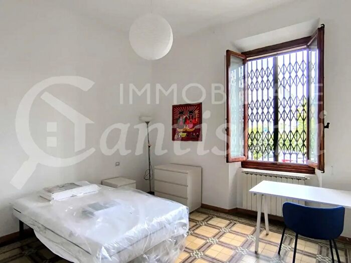 Appartamento con 6 locali in affitto in Piazza Giampietro Vieusseux, Firenze