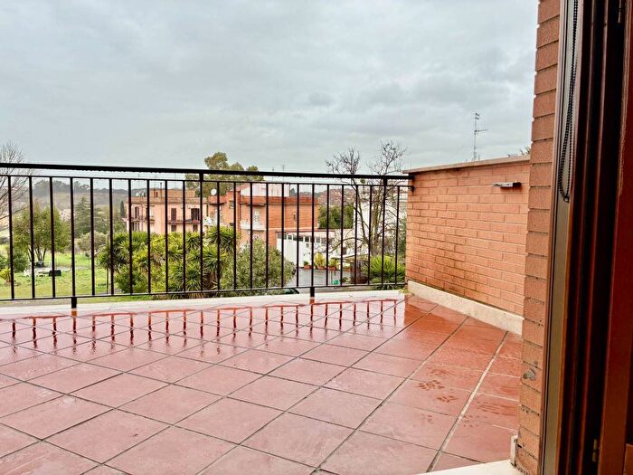 Appartamento bilocale in affitto in Via degli Estensi, Pisana Bravetta, Roma