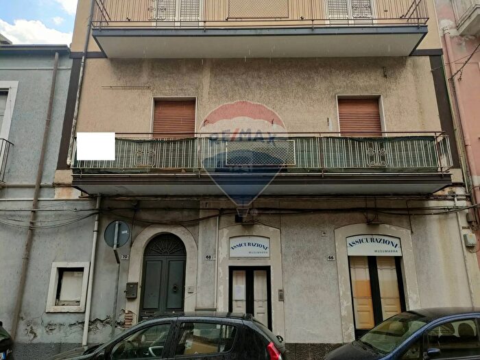 Appartamento trilocale in vendita in Via Fallica, Paterno