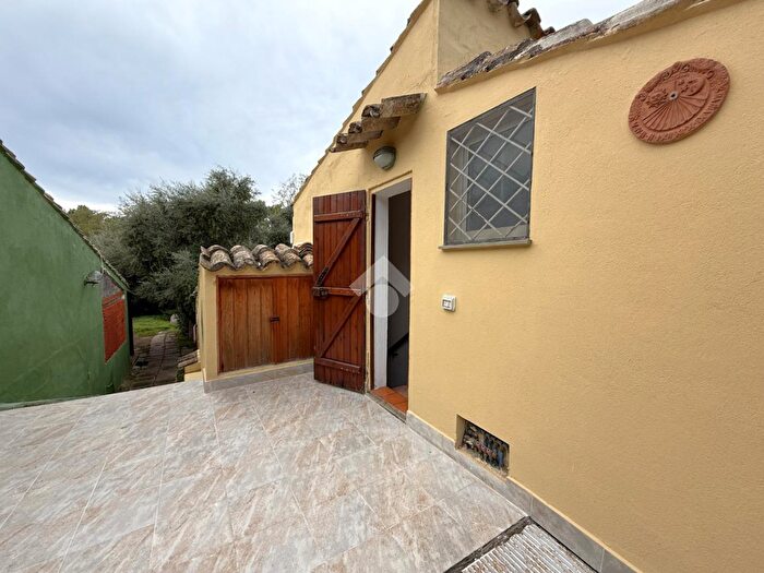 Casa quadrilocale in vendita in Via Caprera, Villasimius