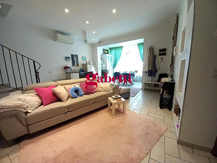 Appartamento con 5 locali in vendita in Riccione