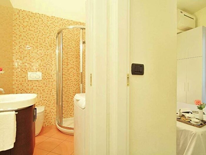 Appartamento trilocale in affitto in Vicolo dei Malespini, Piazza della Repubblica, Firenze