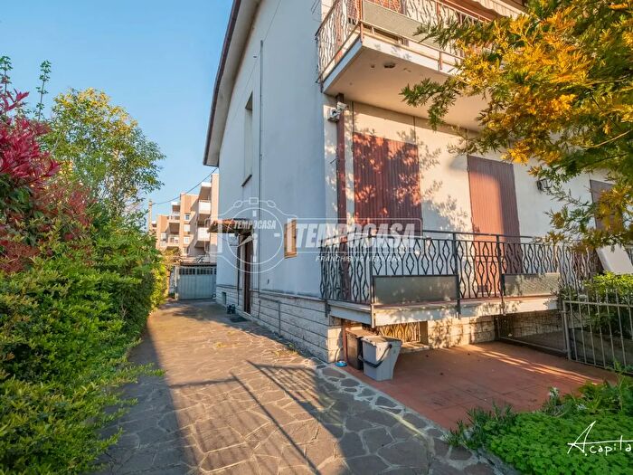 Appartamento quadrilocale in vendita in Via Boscone, Cesena