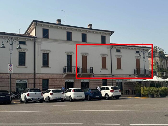 Casa con 6 locali in affitto in Via Cavour, Zevio Santa Maria, Zevio