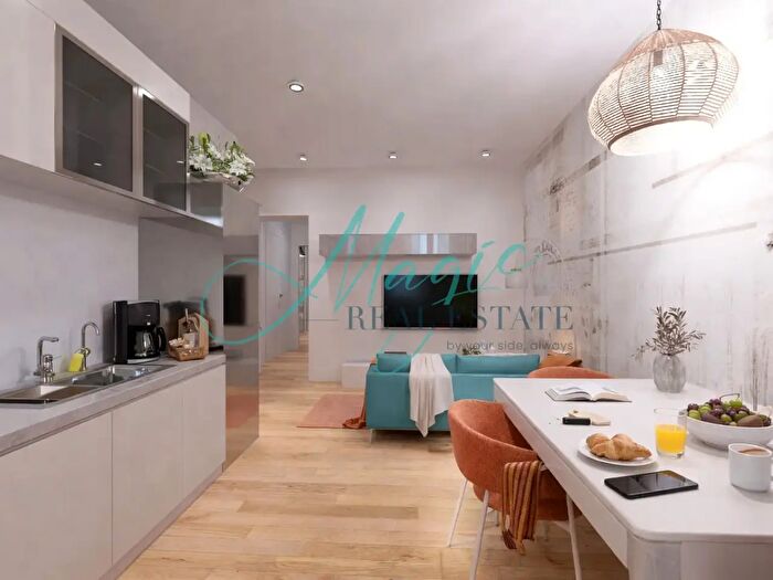 Appartamento trilocale in vendita in Via Comune Antico, Milano