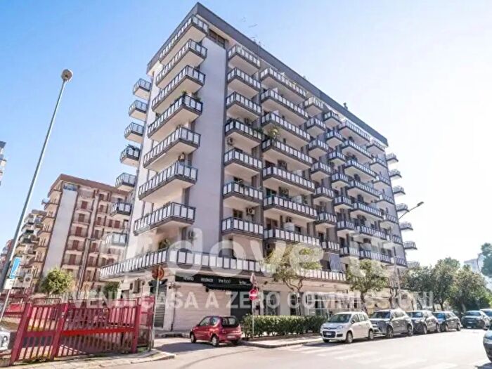 Appartamento quadrilocale in vendita in Via Ettore dAmore, Taranto