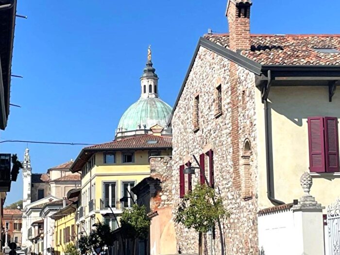 Appartamento quadrilocale in vendita in Via zambelli, Lonato, Lonato del Garda
