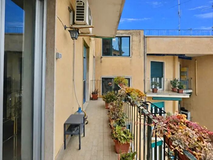 Appartamento con 5 locali in vendita in Via Arturo Rocco, Napoli