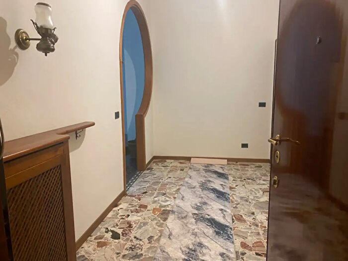 Appartamento quadrilocale in vendita in Via Giuseppe Mischi, Piacenza