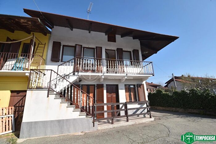 Casa quadrilocale in vendita in Via B Atzei, Vauda Canavese