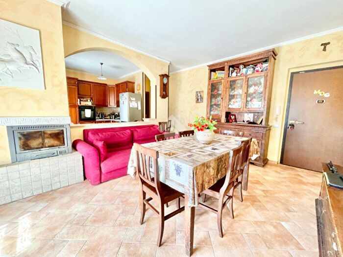 Appartamento trilocale in vendita in Via Tuscia, Viterbo