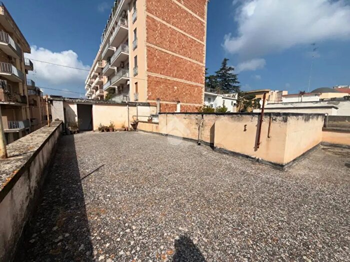 Appartamento con 6 locali in vendita in Via Ruggiero Bonghi, Bitonto