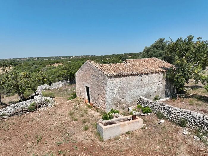 Casa trilocale in vendita in Contrada Busitta, Modica