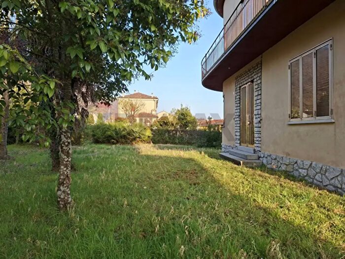 Casa con 19 locali in vendita in Via Italia, Cison Di Valmarino