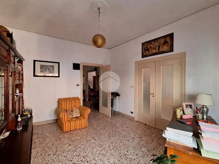 Appartamento con 5 locali in affitto in Via Marchese di Roccaforte, Palermo