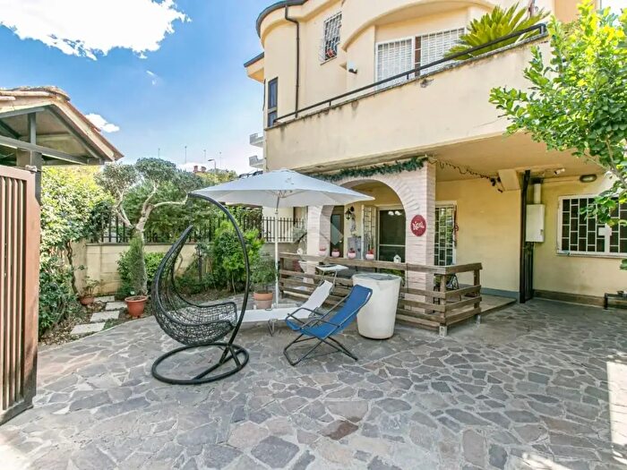 Appartamento trilocale in vendita in Via Fonte Lagrimosa, Fonte Nuova