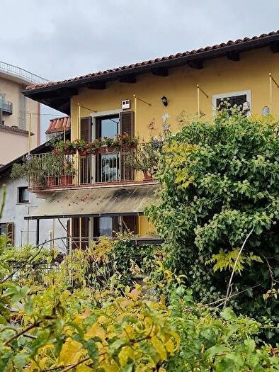 Appartamento con 5 locali in vendita in Via delle Torri Ivrea, Ivrea