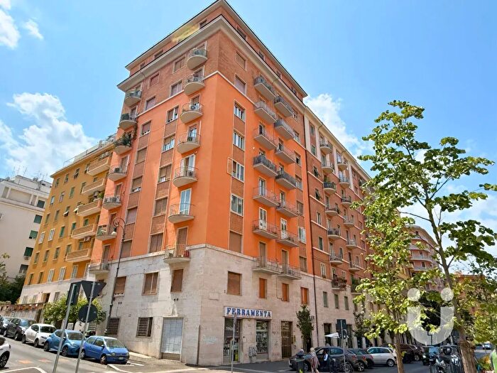 Appartamento con 5 locali in vendita in Via di Santa Costanza, Roma
