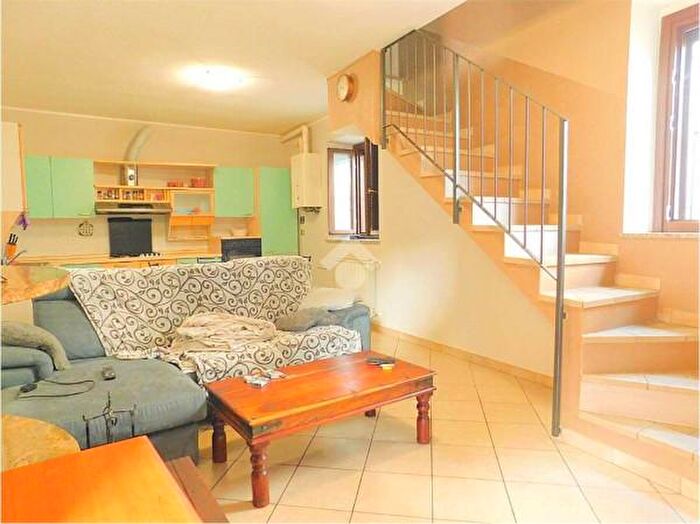 Appartamento trilocale in vendita in Via Fantoni, Somma Lombardo