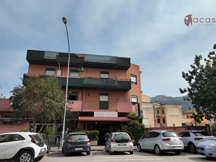 Appartamento quadrilocale in vendita in Via Placido Rizzotto, Palermo