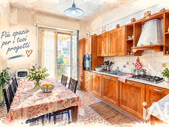 Appartamento con 5 locali in vendita in Via Murtola, Genova