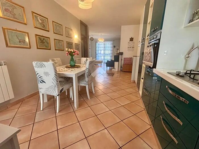 Appartamento quadrilocale in vendita in Via Filippo Turati, None