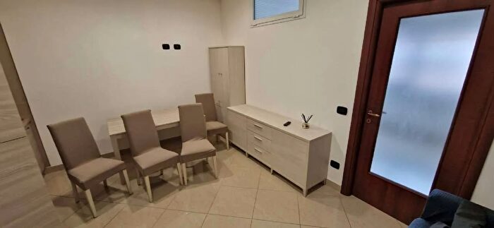 Appartamento bilocale in affitto in Via Tito Speri, Pomezia