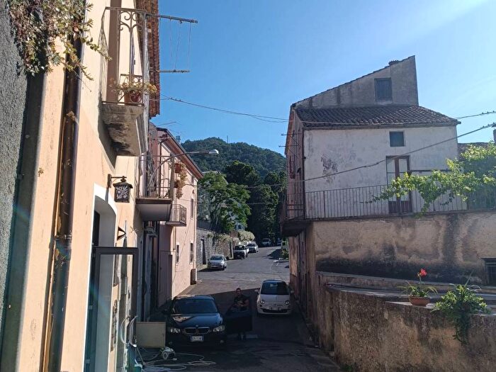 Appartamento trilocale in affitto in Via SantElena, Centro, Trecchina