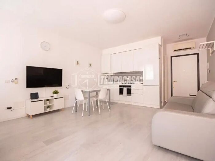 Appartamento bilocale in vendita in Via Elio Bernardi, Bologna