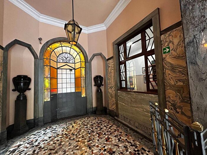 Appartamento bilocale in affitto in Viale Regina Giovanna, Porta Venezia, Milano