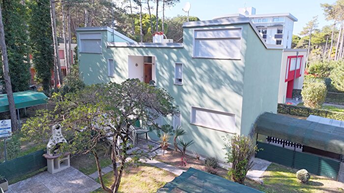 Appartamento trilocale in vendita in Viale Alemagna, San Michele Al Tagliamento