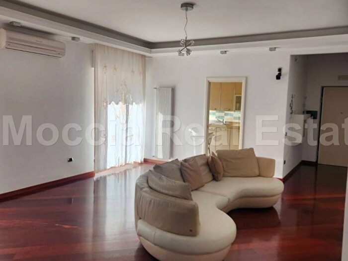 Appartamento trilocale in affitto in Via Ludovico Ricciardelli, Corso Trieste, Caserta