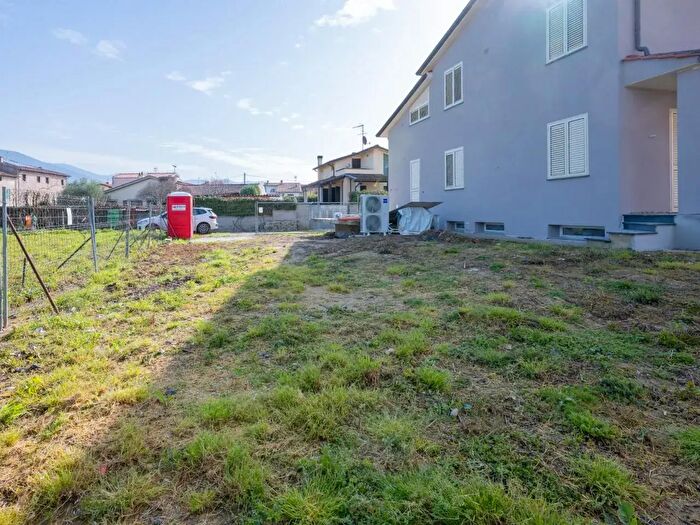 Casa con 5 locali in vendita in San Giuliano Terme