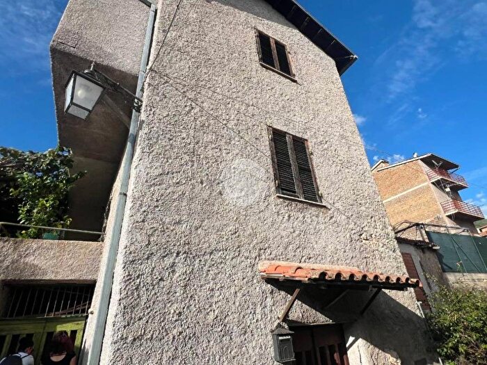 Appartamento bilocale in vendita in Via largo prenestina, Serrone