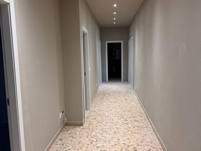 Appartamento con 5 locali in affitto in Via Pisana, Scandicci