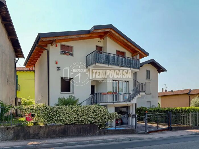 Appartamento trilocale in vendita in Induno Olona