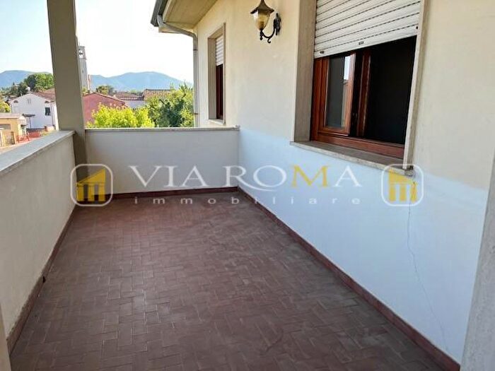Appartamento con 5 locali in vendita in Lucca