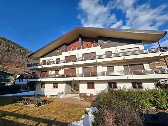 Appartamento trilocale in vendita in Via Europa, Aprica