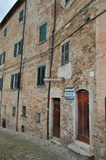 Casa quadrilocale in vendita in Jesi