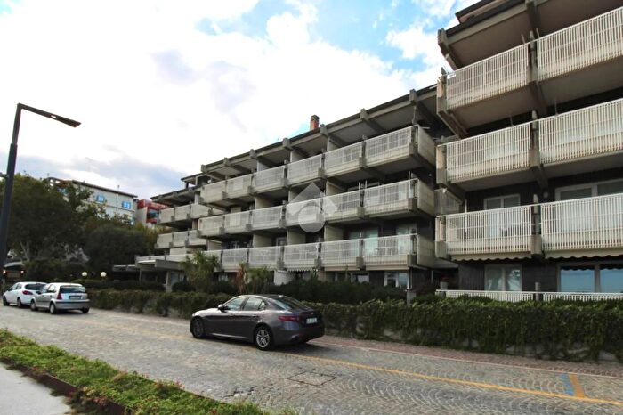 Appartamento trilocale in vendita in Via Lungo Mare Trieste, Lignano Sabbiadoro