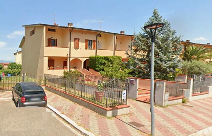 Appartamento con 7 locali in affitto in Arezzo