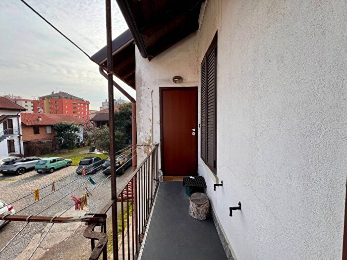 Case in Vendita e in Affitto - 3