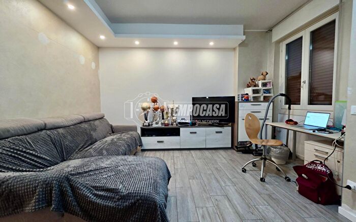 Appartamento trilocale in vendita in Via Pizzo di Redorta, Bergamo