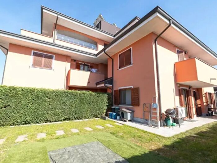 Appartamento trilocale in vendita in Cameri